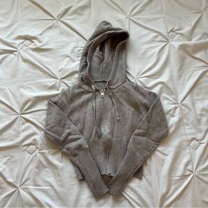Heather grey cropped knit zip up sweater